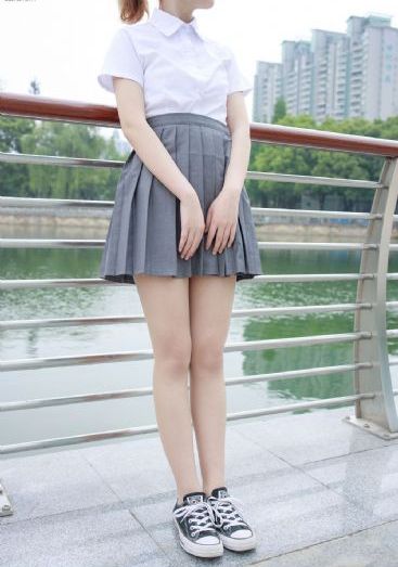 亚洲人人玩人人添人人_超清在线播放